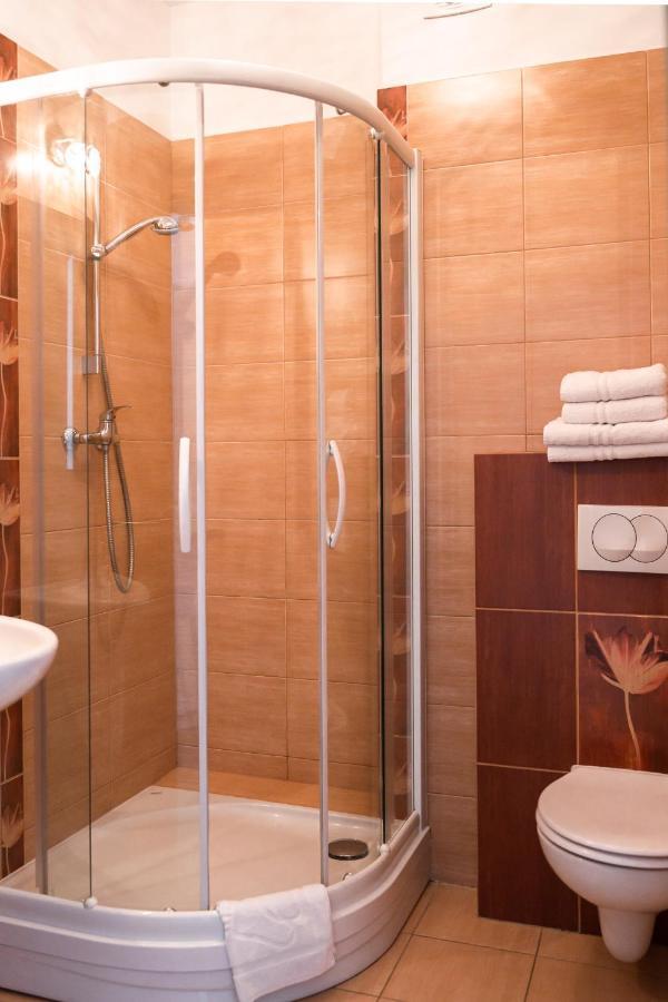 Apartamenty W Swinoujsciu ชวีโนวิชแจ ภายนอก รูปภาพ